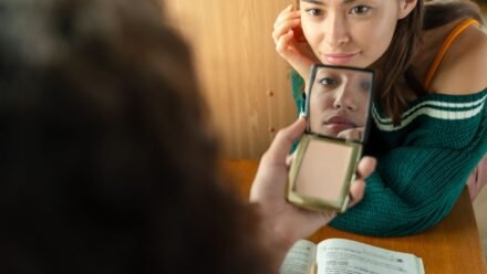 쿠션 파운데이션 선택 기준, 커버력보다 피부 타입별로 봐야 할 4가지